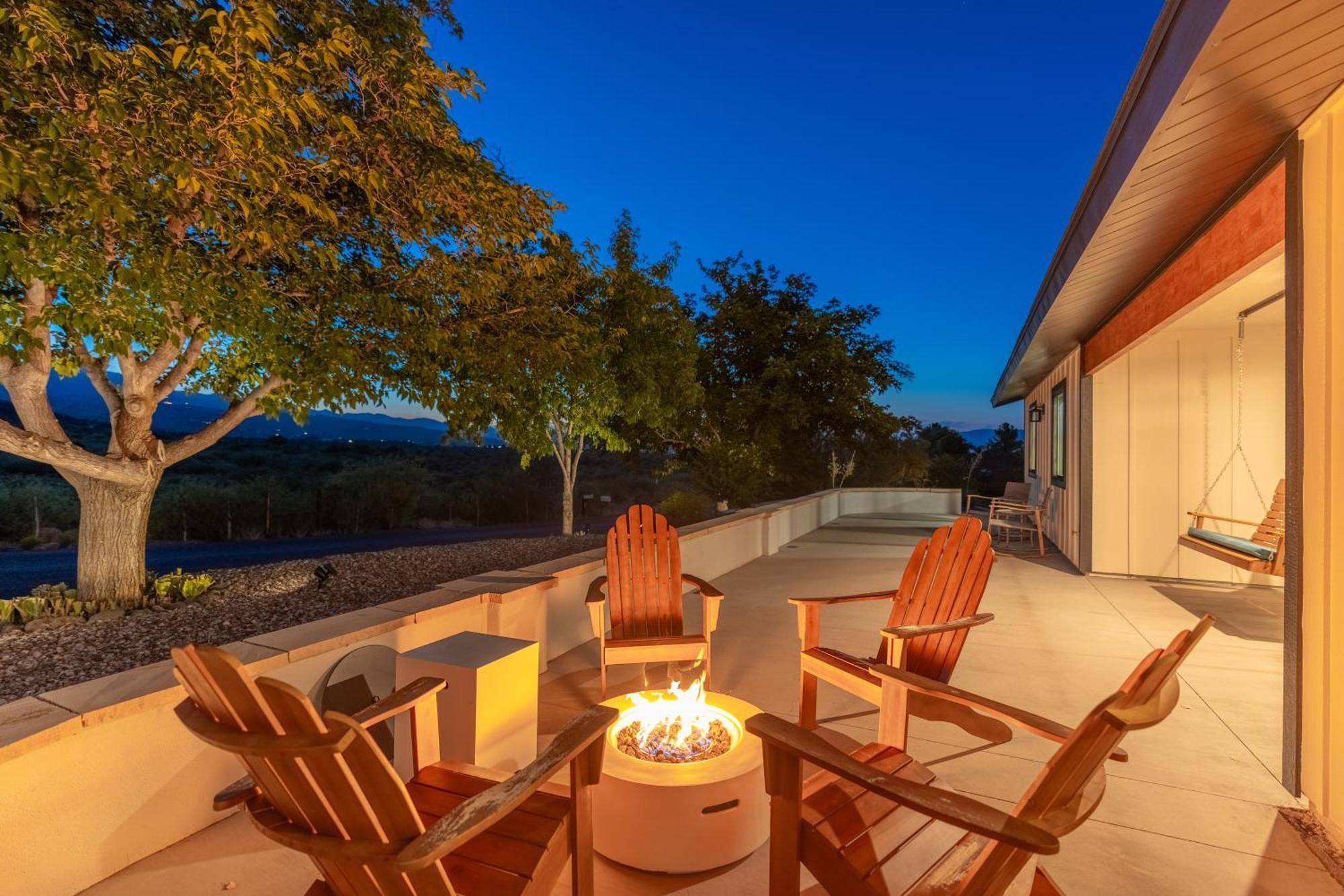 Mountainview Zen Retreat With Hot Tub, Game Room, Close To Old Town Котънууд Екстериор снимка